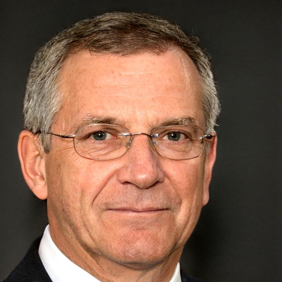 Finanzexperte Dr. Marcus Hoffman